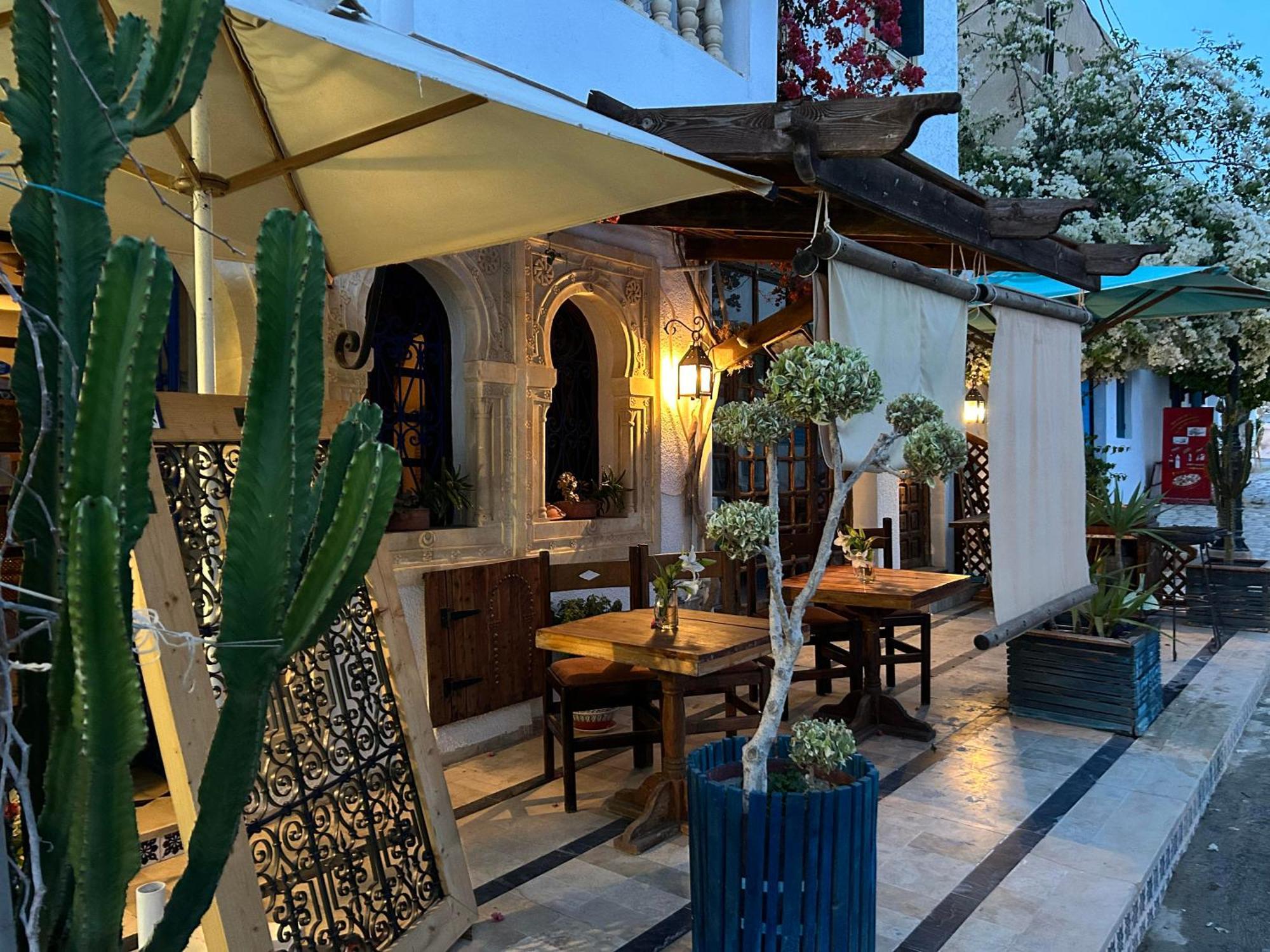 L'Artisan Hotel Harqalah Eksteriør billede