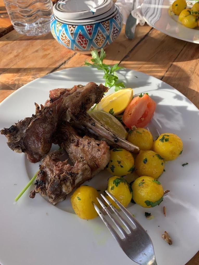 L'Artisan Hotel Harqalah Eksteriør billede